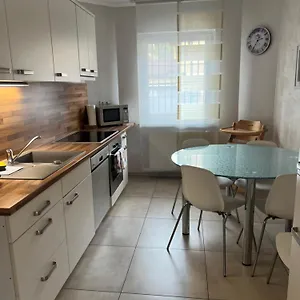 Home- Business Apartment, Private Parking Free Apartment Nürnberg