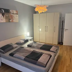Zentrale 3 Zimmerwohnung Mit Kostenlosem Stellplatz Apartment Heidelberg